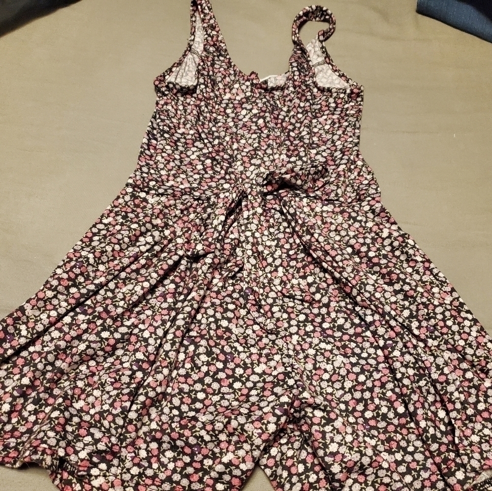 Charlotte Russe Romper Size Small - Picture 2 of 2